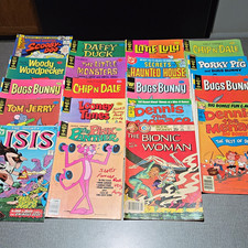 Vintage 1970s Comic Book Lot (19 Issues) Gold Key, Hanna-Barbera, Bugs Bunny, picture