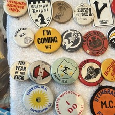 Vintage Motorcycle Club Pins & Pinback Buttons Lot w/ Stingrays M.C. Patch 40 picture