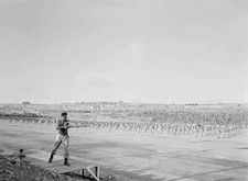 Independence Day Exhibition Israelis Jerusalem soldier bayonet fixe- 1952 Photo picture