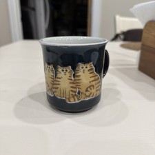 OTAGIRI CATS Mug Yellow Fluffy Cat Cats Kitten Kittens On Navy Blue Mug Vintage picture