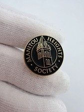 St. Olaf College Manitou Heights Society Giving Circle Lapel Pin - MN picture