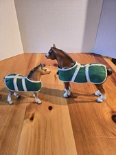 Breyer Clydesdale #8384 Vintage Mare and Foal Stable Set with Box picture