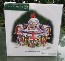 2005 Department 56 #56.56789 NORTH POLE BOARD GAMES FACTORY Still SEALED picture