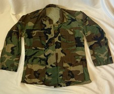 VTG Unissued U.S. Navy Woodland BDU Jacket- M Regular-M81 Camo- 1986 Contract picture
