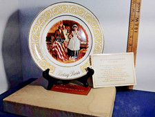 Vintage Avon 1973 Betsy Ross Collector's Plate With Original Box picture