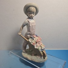 Lladro Figurine LITTLE GARDNER Boy w/ Flower Wheelbarrow #1283 Gloss Excellent picture
