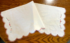 VTG Table Runner Dresser Scarf Pink Daisies 1/2
