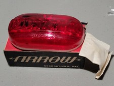 VINTAGE ARROW SAFETY LIGHT PLASTIC RED OVAL LENS 51-R12 ORIGINAL BOX NEW picture