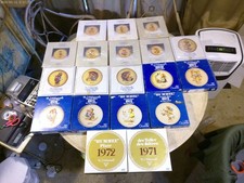 Complete Hummel Annual Plate Set 1971-1995: 19 in Original Boxes 25 Plates Total picture