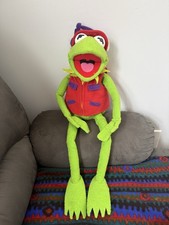 2002 Macy's Kermit the Frog-tographer Plush Exculsive 26