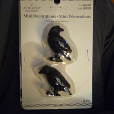 MINIATURE BLACK CROWS/ RAVENS- DECORATIONS- ASHLAND- SET OF 2 picture