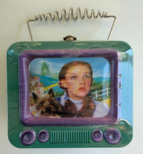 Wizard of Oz Metal TV Tin Lunchbox Style Box – Dorothy & Toto Sealed 2001 picture