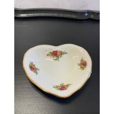 Royal Albert Old Country Roses Heart Trinket Dish Gold Trim Bone China 1962 picture