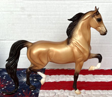 Retired Breyer National Show Horse #1179 Madison Avenue Buckskin Rejoice picture