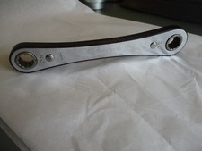 Vintage Craftsman 1/2 X 9/16 Dual-Sided Ratcheting Crome Box Wrench CROWN picture