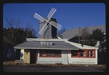 Photo:Beaumont Texas Windmill Lounge Beer Sign 1960s Building Exterior picture