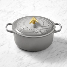 Le Creuset x Star Trek Enterprise Signature Enameled Cast Iron Round Dutch Oven, picture