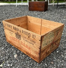 Vintage CUTTY SARK Scotch whisky Wooden Box - Clean W/ Affixed Tax Paper Label picture