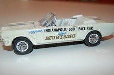 1964 Ford Mustang Pace Car  1:32 picture