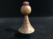T0748 Vintage Japanese Wooden Kokeshi Doll Folk Craft Traditional Collectible picture