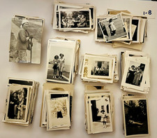 Huge Lot of 500+ black & white Vintage SNAPSHOTS / PHOTOGRAPHS   (lot 1-B) picture