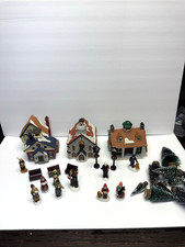 1993 Lemax Dickensvale Vintage 21 Piece Lighted Village Set- Missing fence picture