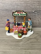 Phil's Farm Stand 2003 Lemax Village Collection Resin Figurine #03334 picture