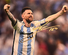 LIONEL MESSI Signed Original 8x10