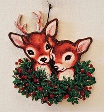 2 DEER REINDEER in PINE WREATH  * Glittered WOOD CHRISTMAS ORNAMENT * Vtg Img picture