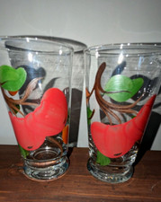 2 Vintage Franciscan Apple 5 1/2