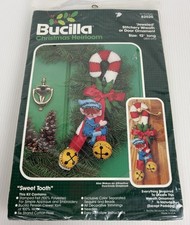 Vtg Xmas BUCILLA Jeweled Stitchery Wreath Ornament 