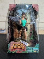 1999 Playmates Tomb Raider Lara Croft in Jungle Outfit 12