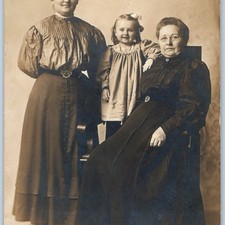 ID'd c1910s Mrs W F Gibson & Mrs J T Hunt RPPC Postcard H Baker Barnesville OH picture