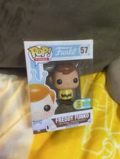 Funko Pop Freddy Funko Charlie Brown SDCC 500pcs rare Damaged Box Great Price🔥 picture