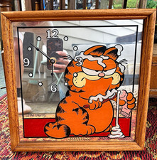 Vintage Collectible Garfield Wall Clock Oak Wood Frame Glass Analog Quartz picture