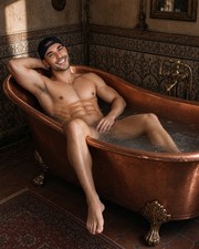 Gay Interest Male White Reclining Wet Muscular Beefcake Physique M007629 picture
