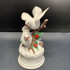 Vintage Royal Crown White Dove Wind Music Box  On/Off Switch TOYO Movement picture