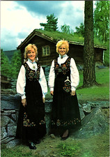 Postcard. Valdres Folk Museum. Local Costumes from the district. Norway picture