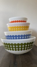 VTG Pyrex Polka Dot Nesting Mixing Bowls Set of 4 picture