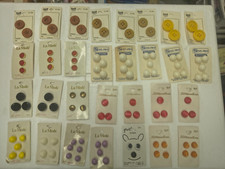 Scovill Dritz La Mode & more  Vintage Buttons On Original Cards - 30 cards total picture