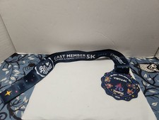 Be Well Disneyland Virtual  Cast Member Friends & Family Holiday 5k 2025 Medal picture