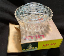 Nostalgia/Attic Find Lilly “The modern floweFlower Arrangements Plastic Tiers picture
