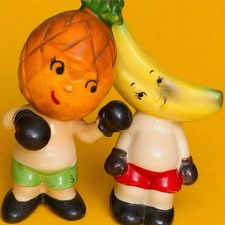 🍌 RARE 1950s NAPCO Boxing Orange Banana Salt Pepper Shakers MCM Japan Mint picture