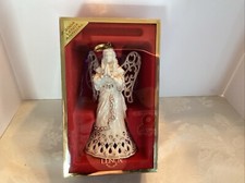 LENOX 2004 ORNAMENT Gold Trim (Lenox 1) picture