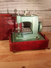 Betsy Ross Vintage Miniature Sewing Matching Case- Read picture