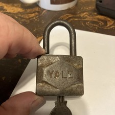 Vintage Yale Padlock with 2 Keys 1930’s Collectible picture