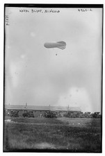 Photo:Mineola Long Island NY 1919 Naval Blimp R34 Beacon Flight picture
