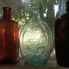 1830s AQUA EAGLE CORNUCOPIA SCARCE GII-74 PINT KEENE HISTORICAL FLASK ATTIC MINT picture