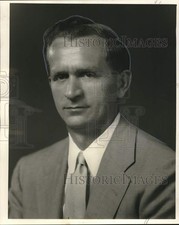 1954 Press Photo Shell Chemical Operations Department Manager O.L. Wylie picture