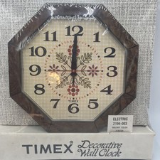 Timex Vintage Wall Clock Electric Wood Grain Plastic Granny Core 2194B READ picture